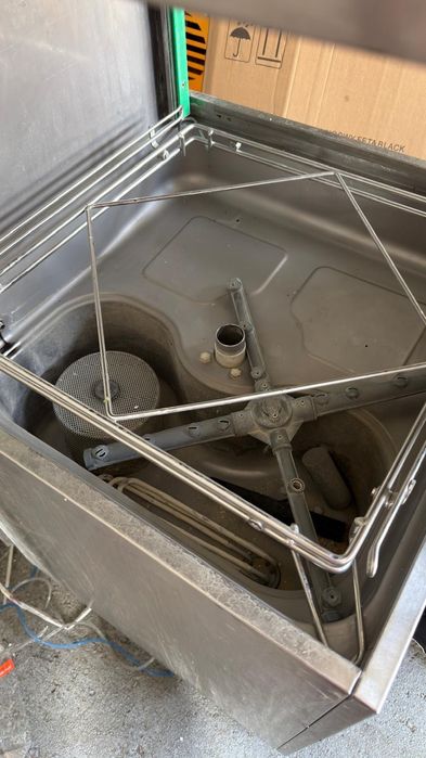 Zmywarka gastronomiczna kapturowa HENDI – sprawna, stan dobry