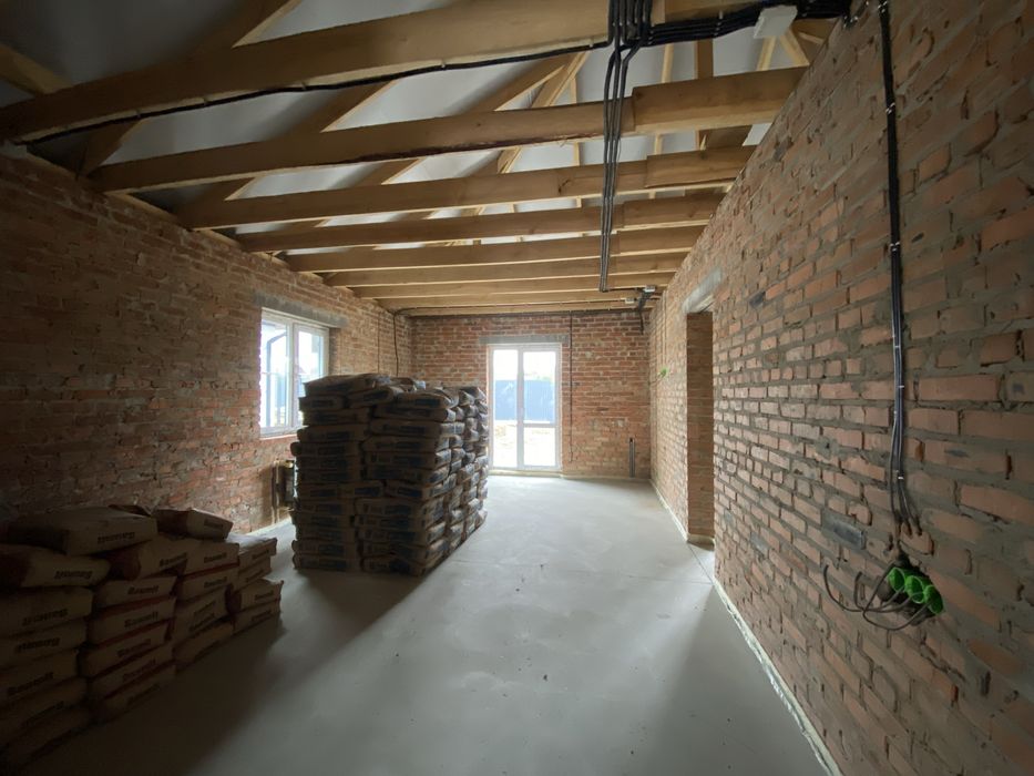 Продаж чистового будинку