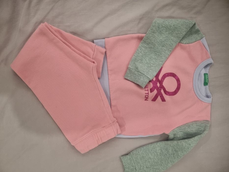 Fatos de treino menina tamanho 3/4, em muito bom estado