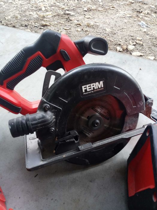 Ferm piła i wyrzynarka + bateria