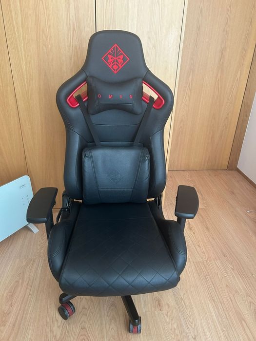 Cadeira Gaming HP OMEN Citadel (Até 136 kg - Elevador a Gás Classe 4 -