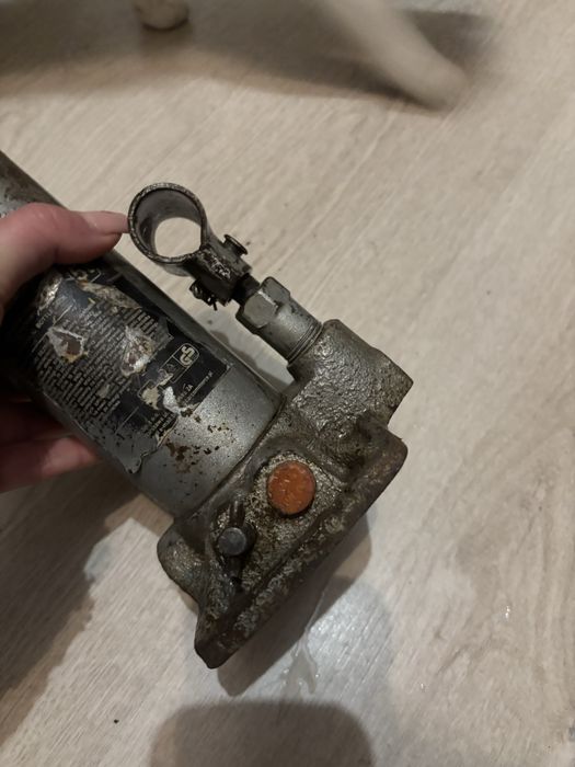 Podnośnik słupkowy hudrauliczny