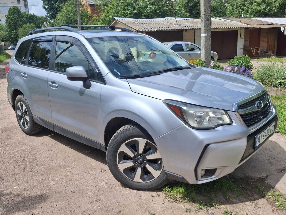 Subaru Forester 2016 рік
