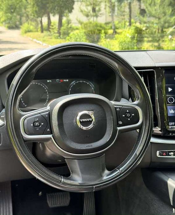 Volvo XC60 2018 AWD