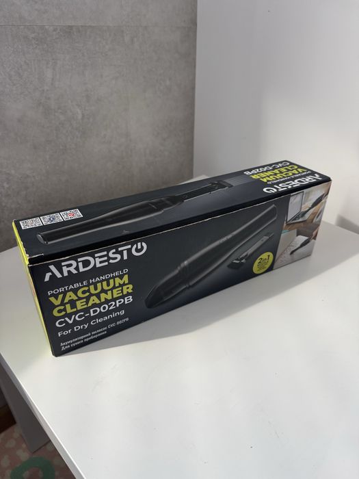 Автомобільний ручний акумуляторний пилосос Ardesto CVC-D02PB