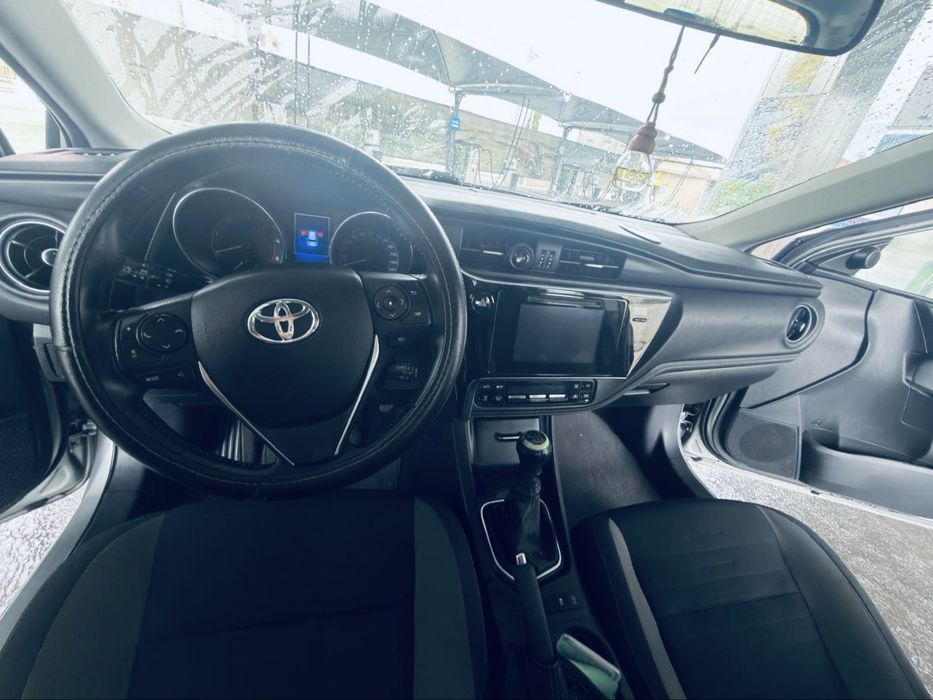Toyota auris 1.4 D-4D