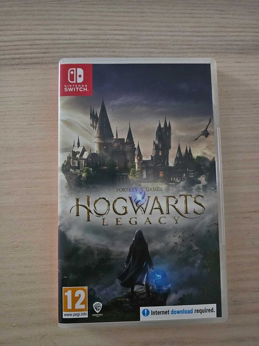 Nintendo Switch OLED + Bolsa de Transporte + Jogo "Hogwarts Legacy"