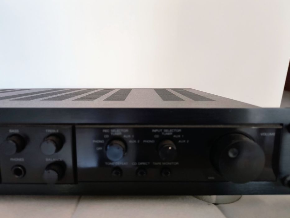 Wzmacniacz Carver CM1040