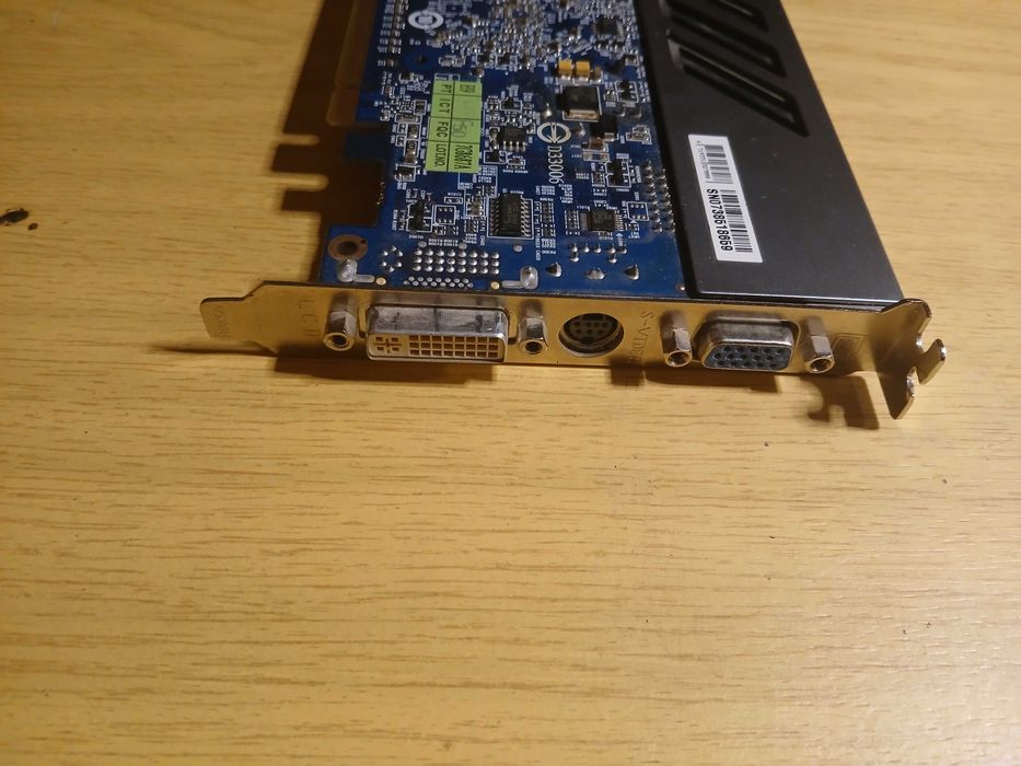 ATI Radeon HD 2400 XT GPU