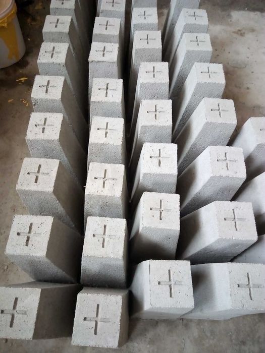 słupki graniczne betonowe od 5 zł