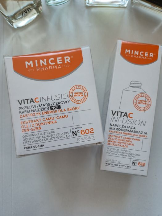 Krem MincerPharma VitaCInfusion do twarzy przeciwzmarszczkowy na dzień i noc oraz peeling nawilżająca mikrofermabrazja