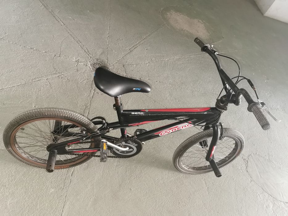 Bicicleta BMX Rotor 20" Preta/Vermelha BERG