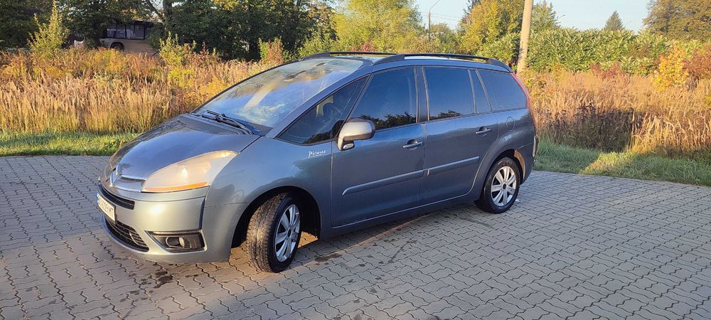 Автомобіль Сітроен С4 Гранд Пікассо