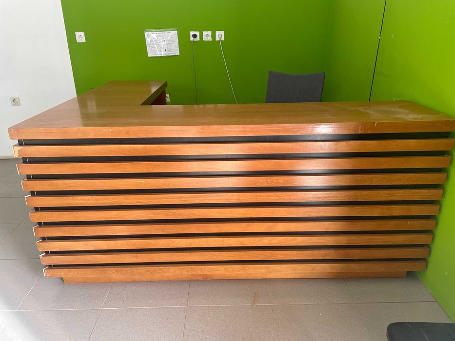 Balcão para loja em madeira - usado