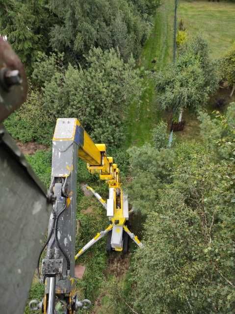 podnośnik koszowy 30m 42m frezowanie usuwanie korzeni Rębak koszenie