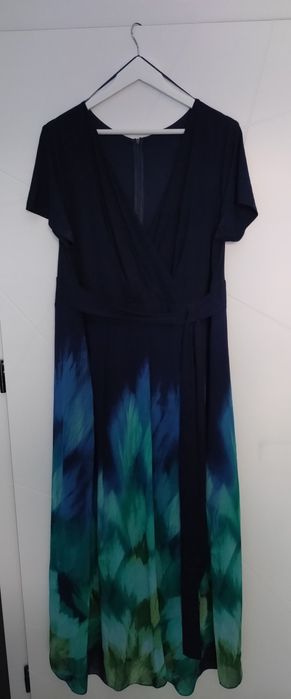 Sukienka elegancka na wesele dla mamy panny młodej