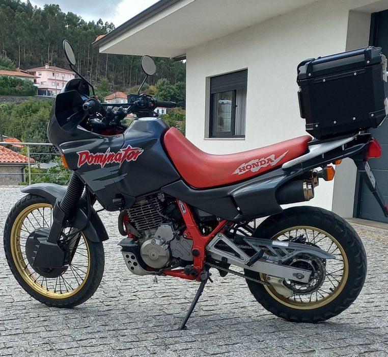 NX 650 Dominator