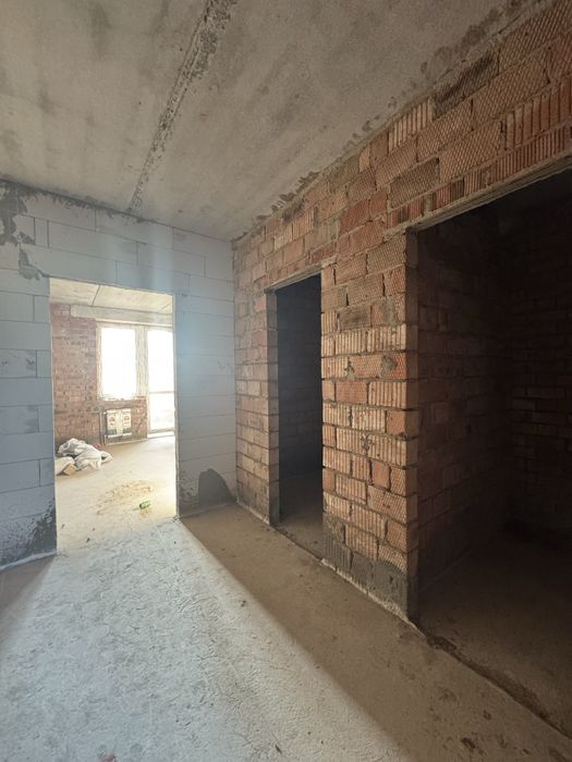 Продам 2-х комн. Квартиру на Сахарова - View 4