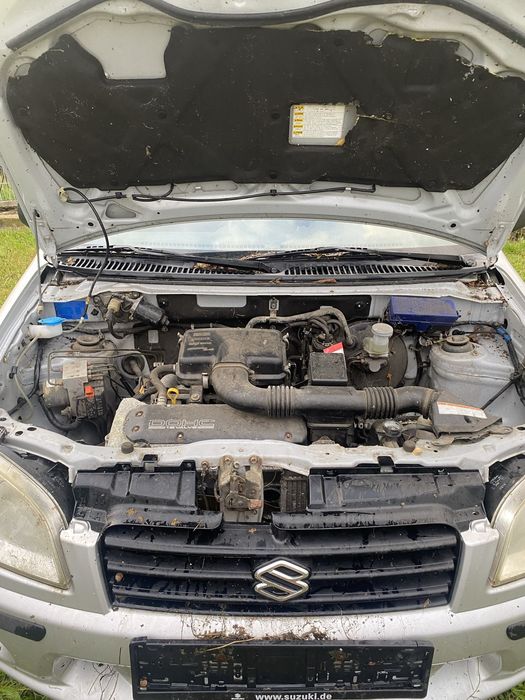 Suzuki Ignis 1.3 бензин / фари