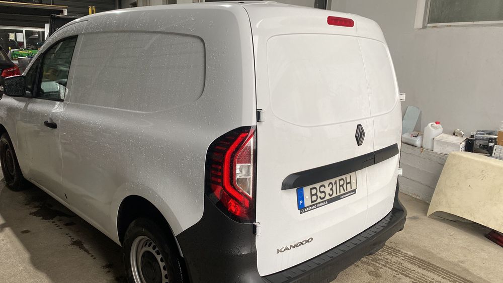 Renault Kangoo como nova