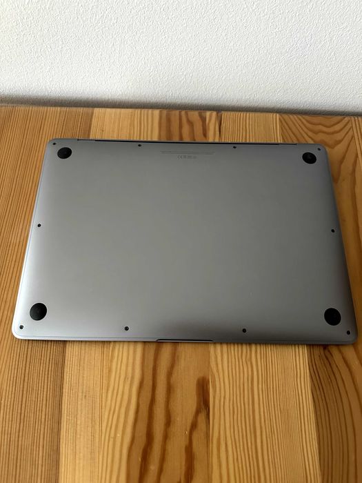 Apple Macbook air 2020 I5 8GB 256GB SSD