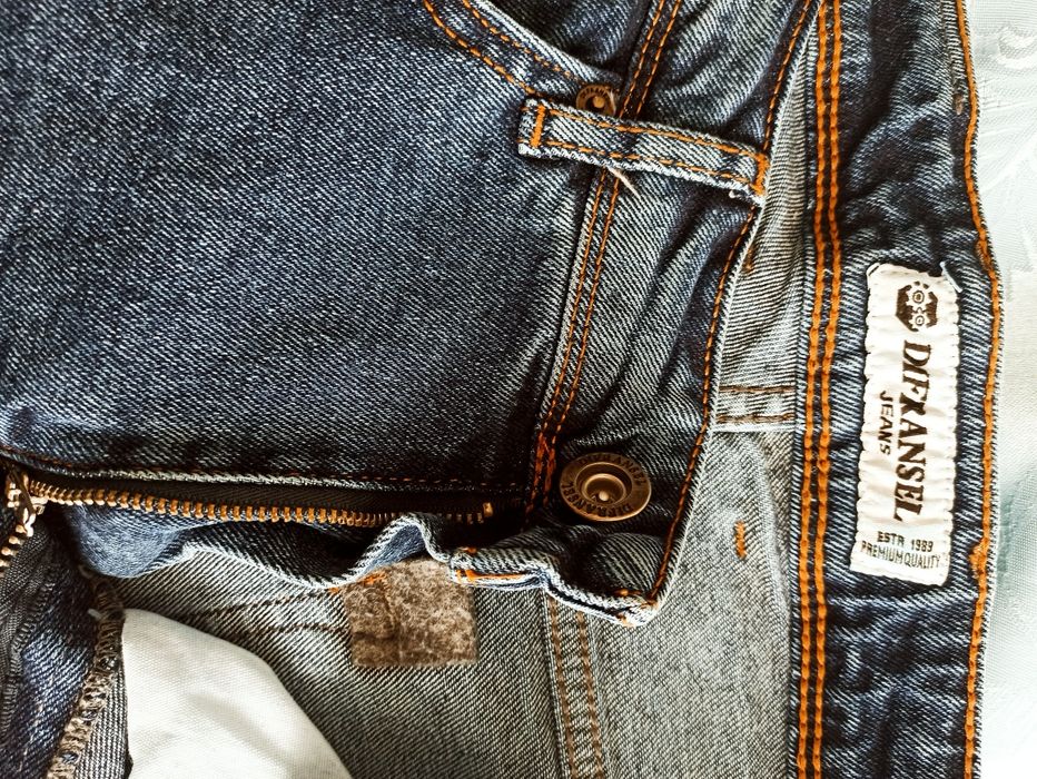 Мужские джинсы . Новые