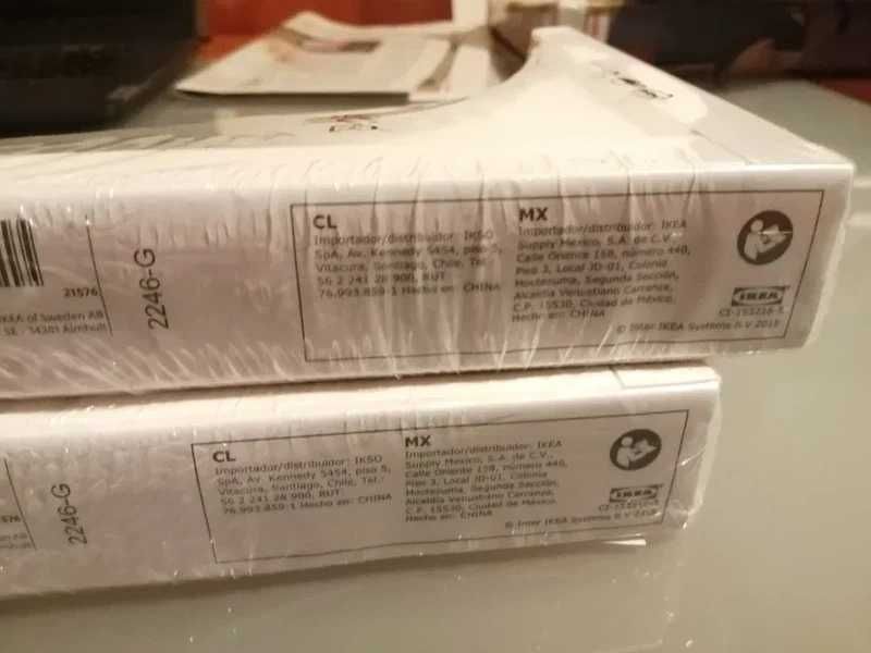 2 poleias / apoios para prateleiras IKEA. Em Madeira. Novos Ainda na Embalagem*