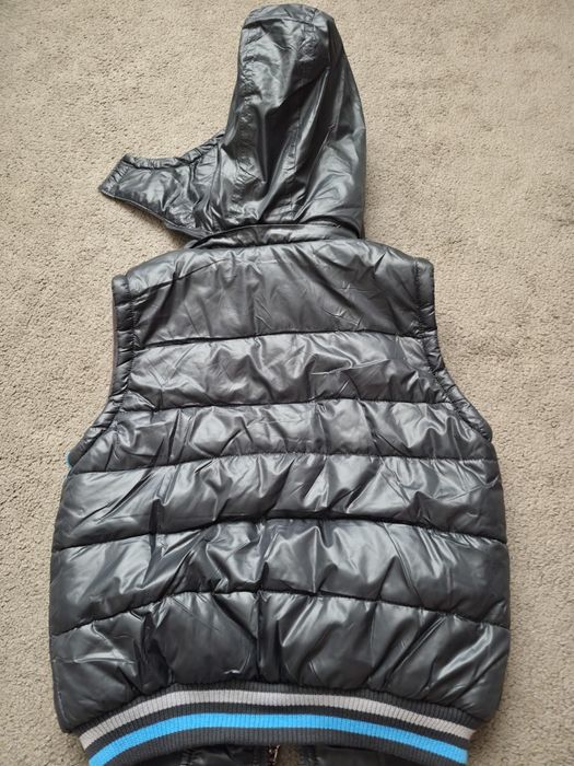 Жилетка на флісі на 9-10 років