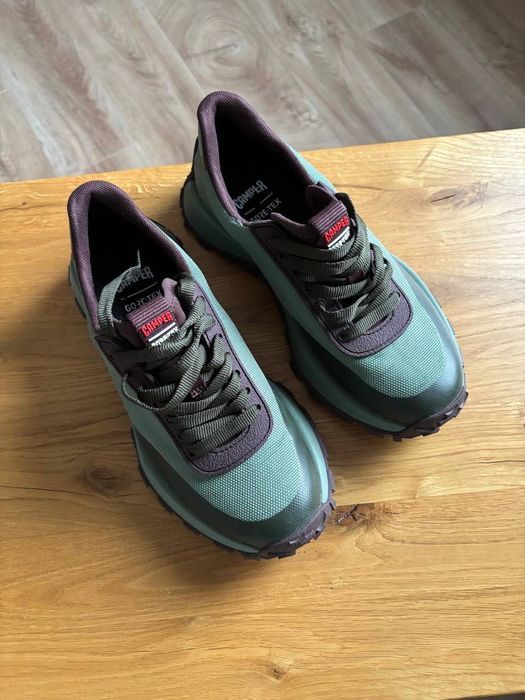 Кросівки жіночі Camper