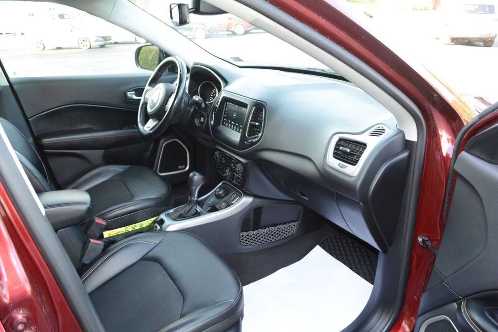 Jeep Compass      2021