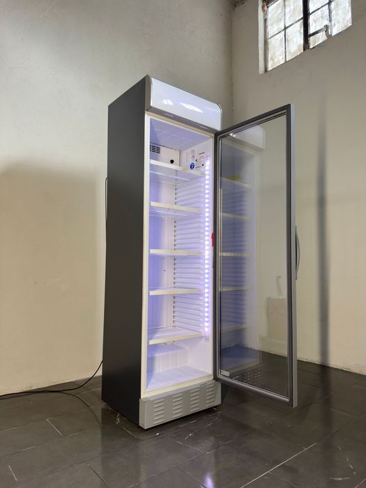 Chlodziarka witryna do napoi i nabialu 60 cm Frigoglass