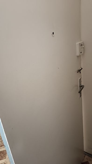 Віддам вхідні двері самовивіз