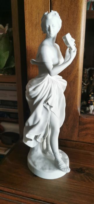 Diversas estatuetas em biscuit Vista Alegre