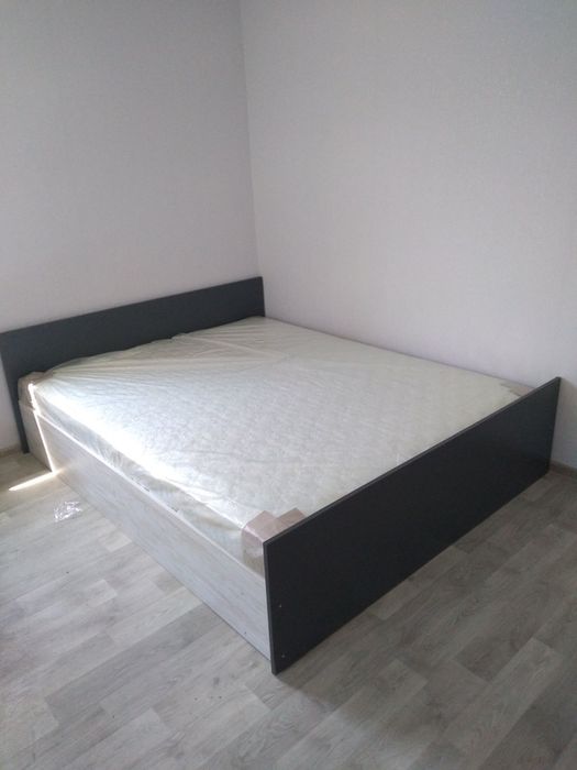 Акция! Кровать с матрасом двухспальная.