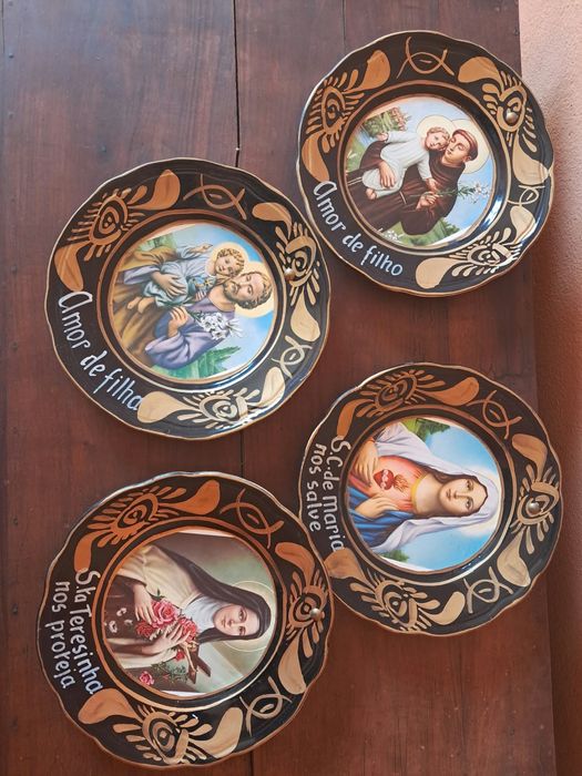 Pratos decorativos antigos