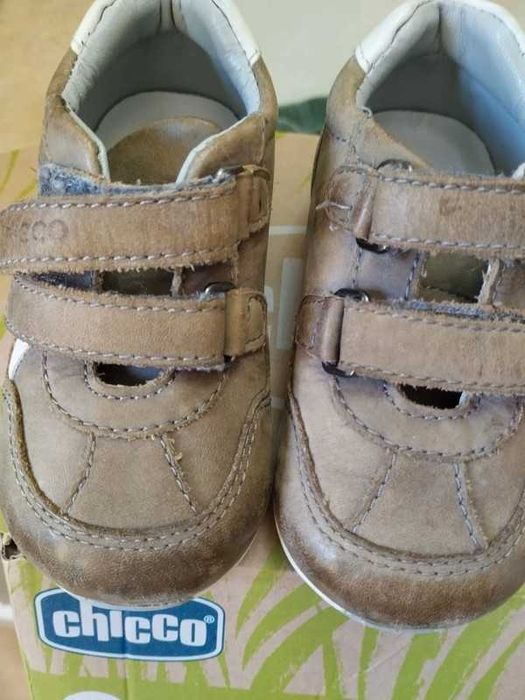 Sapatos Chicco número 21