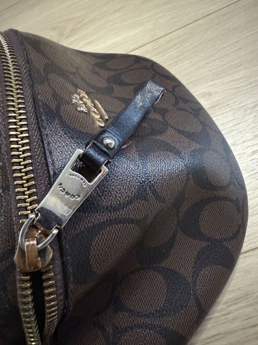 сумка бананка coach оригінал