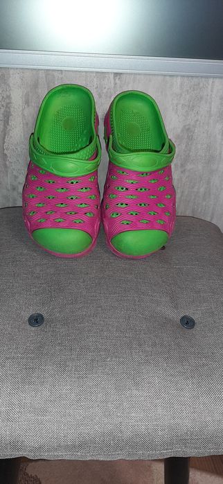 Детская обувь ( CROCS)