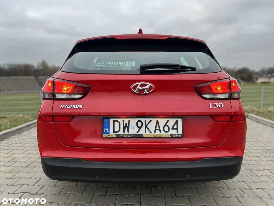 Wynajem auta bez kaucji – Hyundai i30 Kombi - wypozyczalnia samochodów