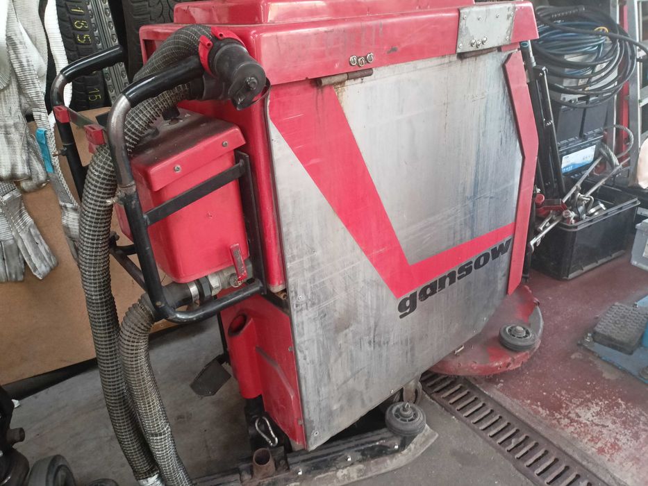 Szorowarka Gansow 45 B 53 – 24V – sprawna, z ładowarką