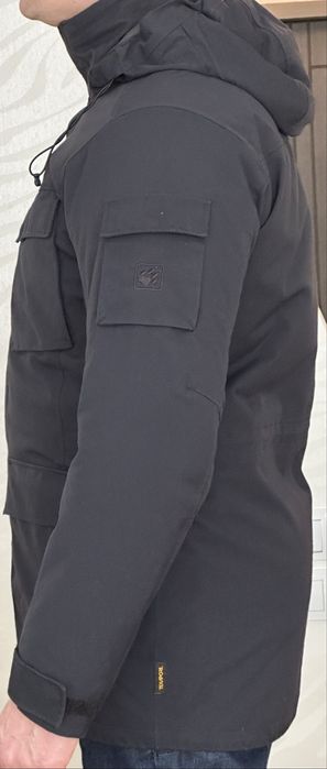 Куртка зимняя мужская парка ,в живую черного цвета