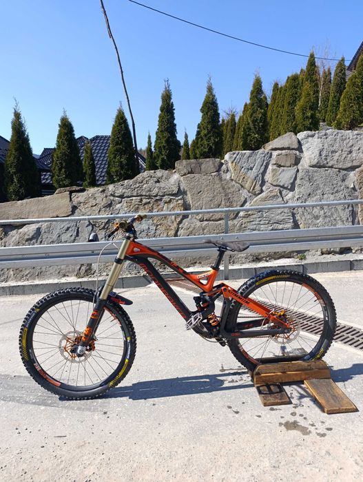 Mondraker summum carbon pro 2016