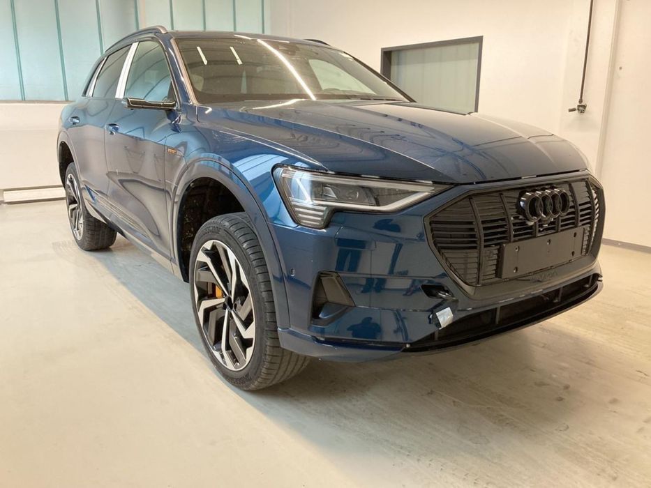 Бампер Audi E-Tron