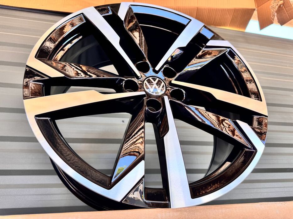 Диски нові R19 5x112 Audi A4 A6 A5 A7 Skoda SuperB Passat Jetta B8 B9