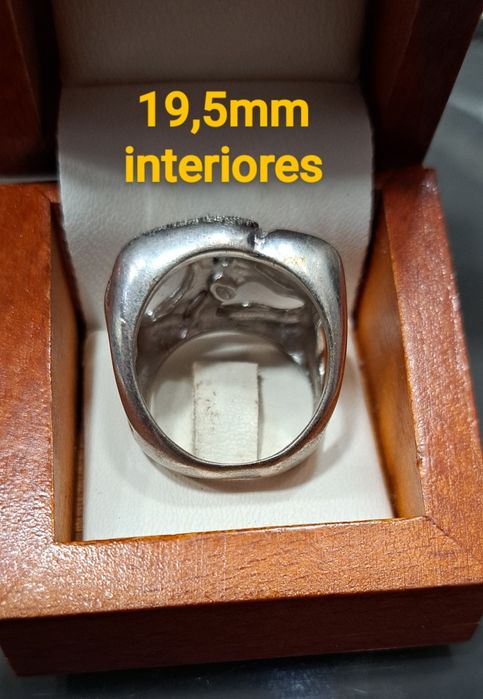 Solid silver ring with official hallmark.514656879751342082