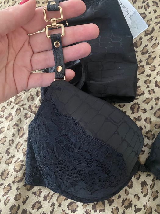 Білизна Intimissimi