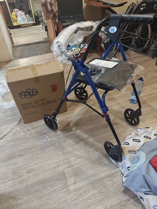 Ходунки новые в упаковке