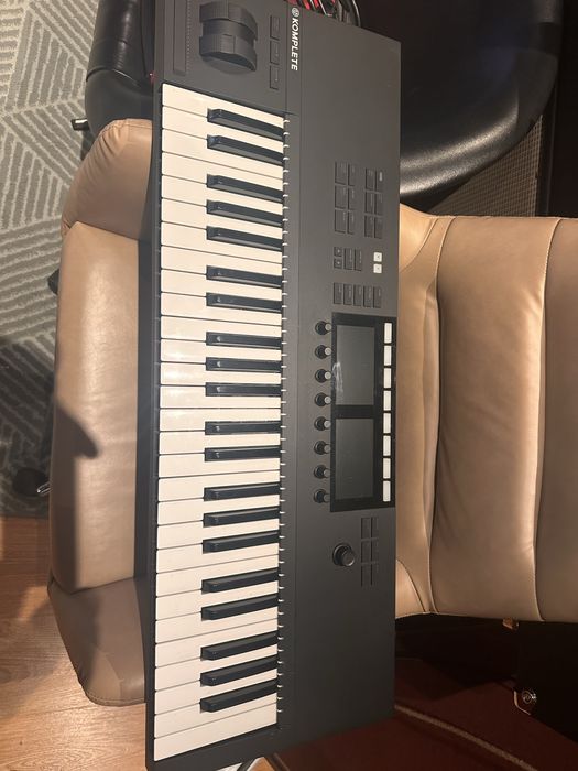 Native komplete kontrol 49 MK 2