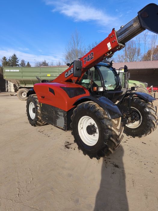 Ładowarka teleskopowa CASE 742