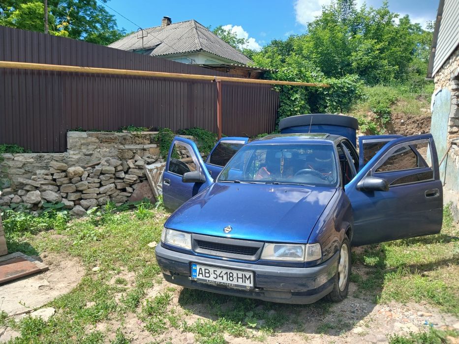 Продам опель вектра А 1.8